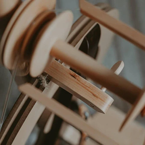 Kromski Eco Fantasia Spinning Wheel 3 Kromski Eco Fantasia Spinning Wheel - Image 3